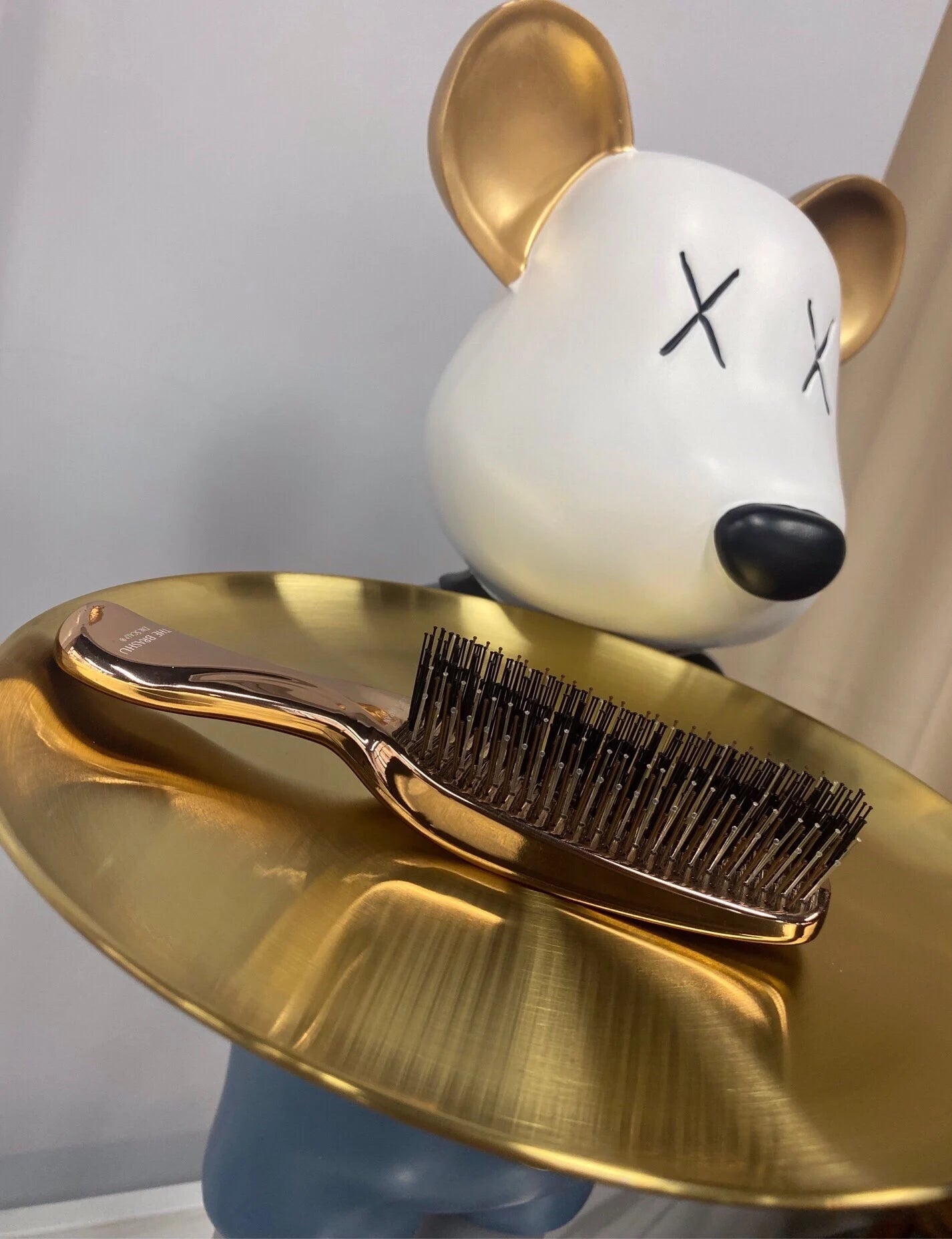 The Rose Gold Scalp Revival Brush