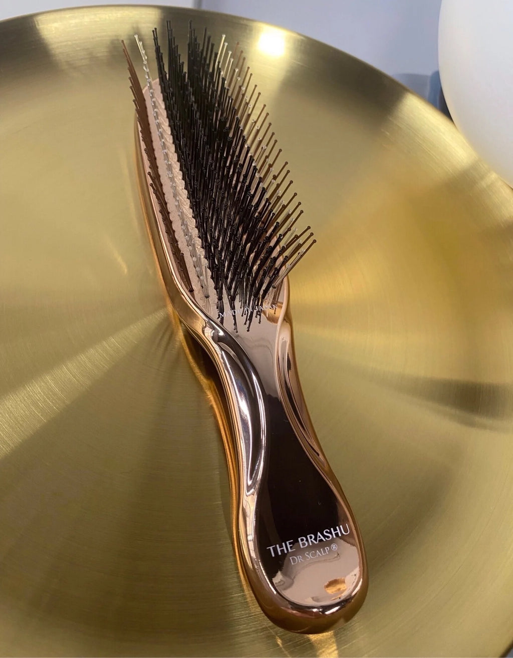 The Rose Gold Scalp Revival Brush